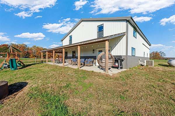 5 Acres of Residential Land with Home for Sale in Smiths Grove, Kentucky