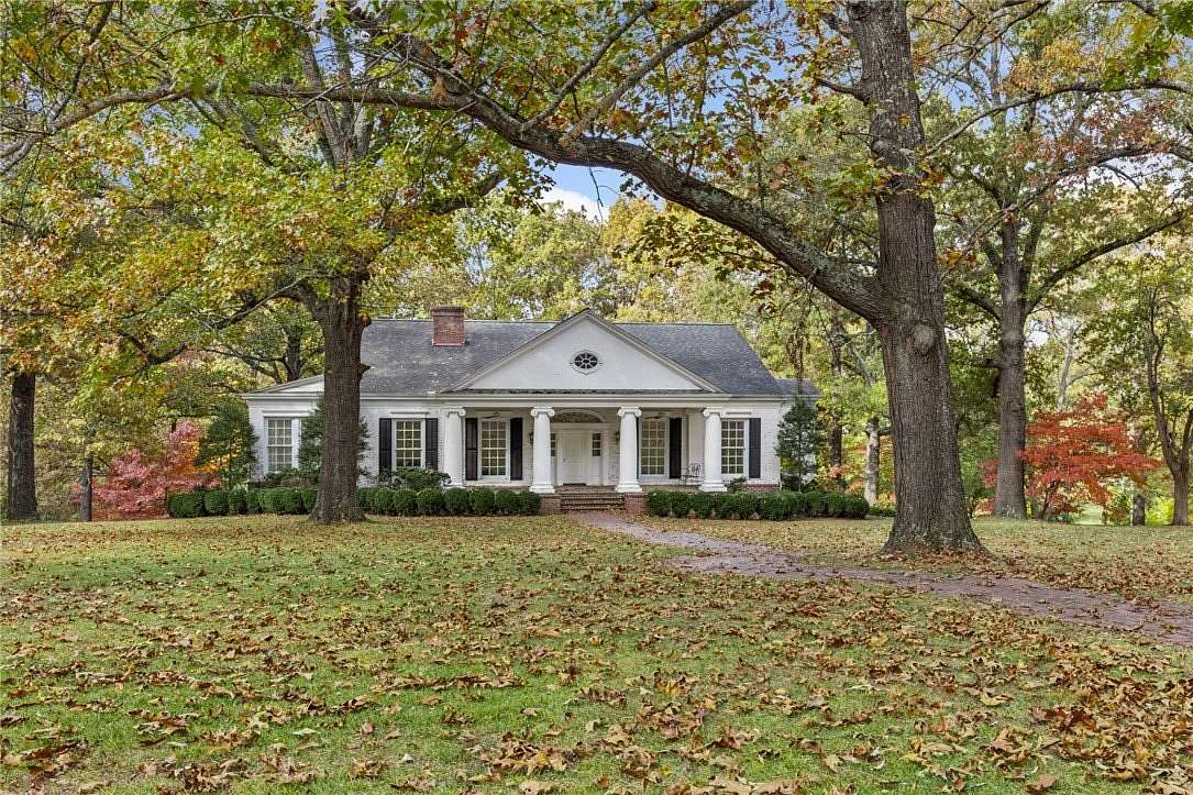 7 Acres of Land with Home for Sale in Harrison, Arkansas