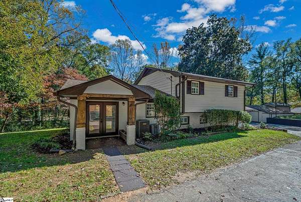 1.57 Acres of Residential Land with Home for Sale in Spartanburg, South Carolina