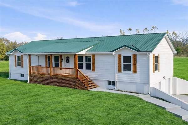 11.8 Acres of Land with Home for Sale in Tonganoxie, Kansas