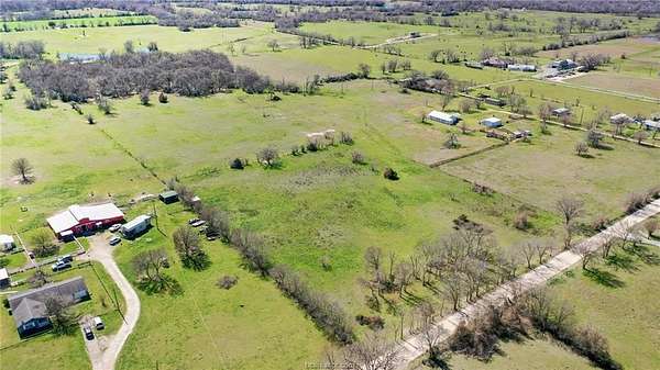 14 Acres of Land for Sale in Madisonville, Texas