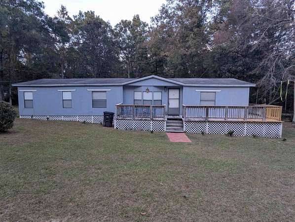 2.3 Acres of Residential Land with Home for Sale in Tallahassee, Florida