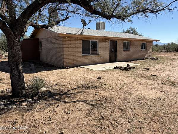 3.1 Acres of Residential Land with Home for Sale in Amado, Arizona