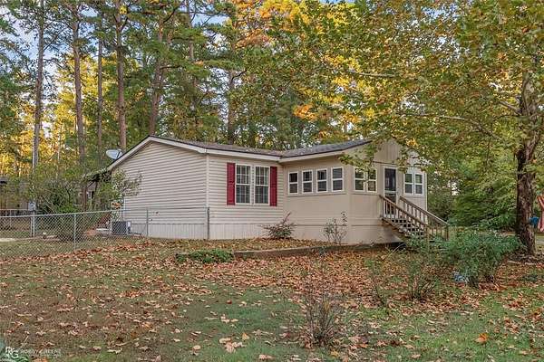 1.83 Acres of Residential Land with Home for Sale in Haughton, Louisiana