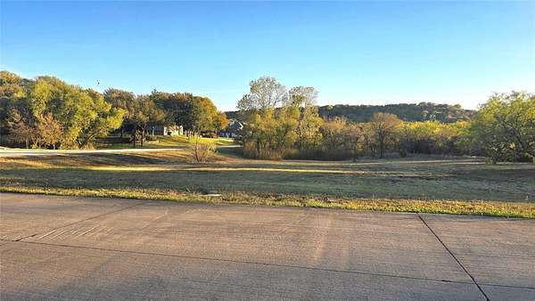 1.22 Acres of Residential Land for Sale in Cedar Hill, Texas