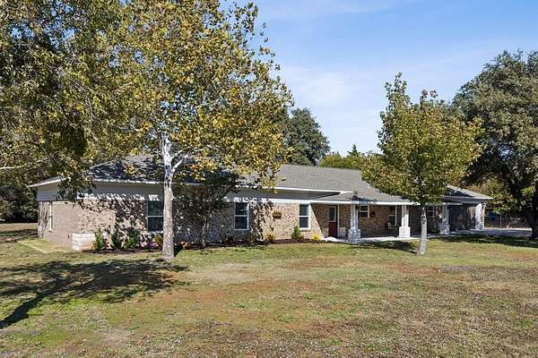 1.63 Acres of Residential Land with Home for Sale in St. Paul, Texas