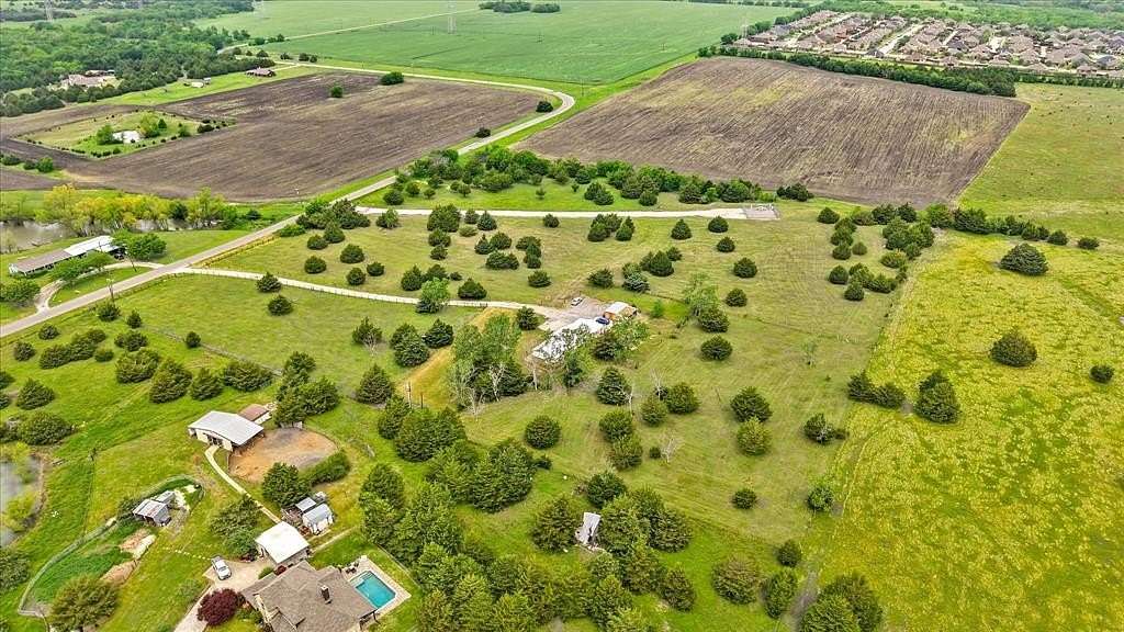 9 Acres of Land with Home for Sale in Royse City, Texas