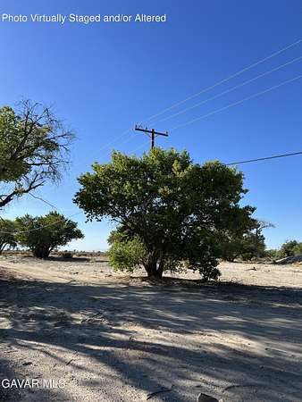 0.86 Acres of Land for Sale in Sun Village, California