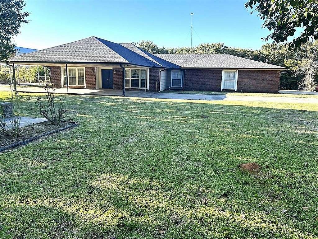 2.49 Acres of Residential Land with Home for Sale in Bowie, Texas