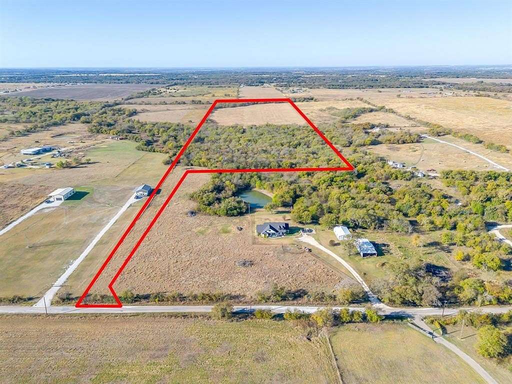 39 Acres of Land for Sale in Grandview, Texas
