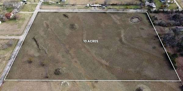 10 Acres of Residential Land for Sale in Wills Point, Texas