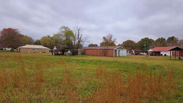 5.5 Acres of Land with Home for Sale in Paris, Tennessee