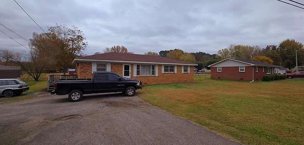 5.5 Acres of Land with Home for Sale in Paris, Tennessee