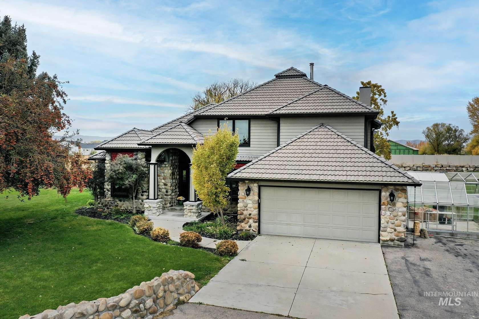 2 Acres of Residential Land with Home for Sale in Star, Idaho