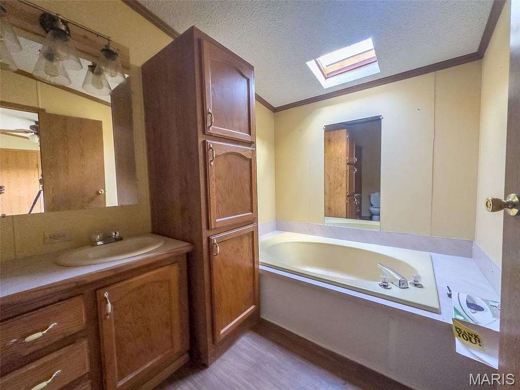 5 Acres of Land with Home for Sale in Doniphan, Missouri