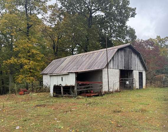 39.7 Acres of Land with Home for Sale in Dunlap, Tennessee