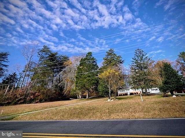6.1 Acres of Residential Land with Home for Lease in Manassas, Virginia