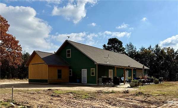 5.76 Acres of Residential Land with Home for Sale in Russellville, Arkansas