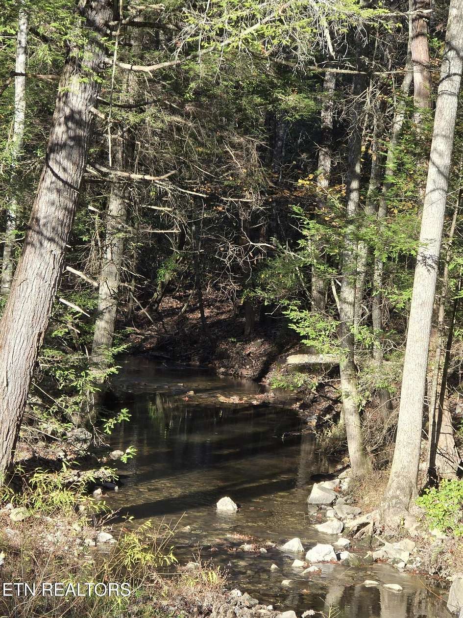 1.52 Acres of Land for Sale in Jamestown, Tennessee