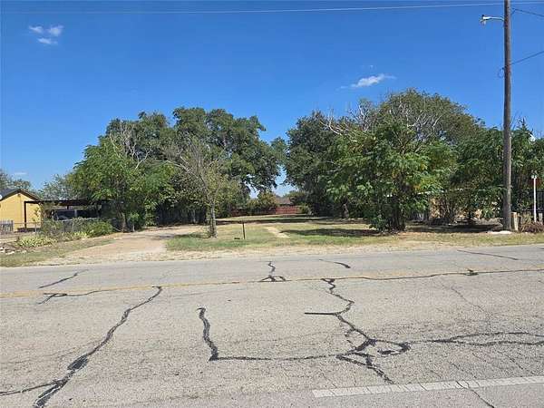 0.34 Acres of Commercial Land for Sale in Weatherford, Texas