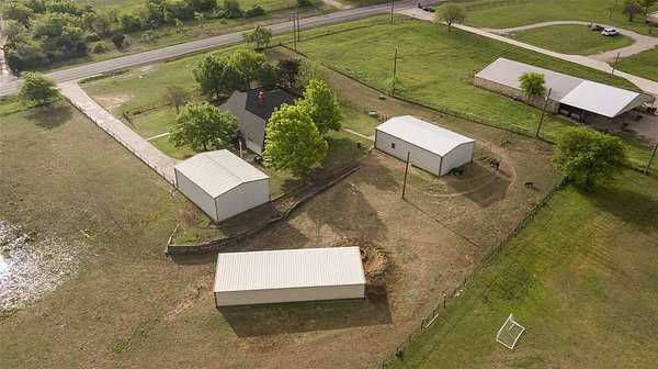 2.44 Acres of Residential Land with Home for Lease in Aledo, Texas