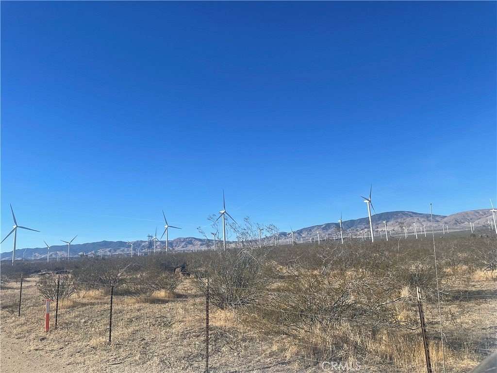 15 Acres of Land for Sale in Rosamond, California
