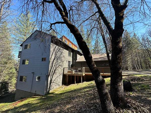 5 Acres of Residential Land with Home for Sale in Quincy, California