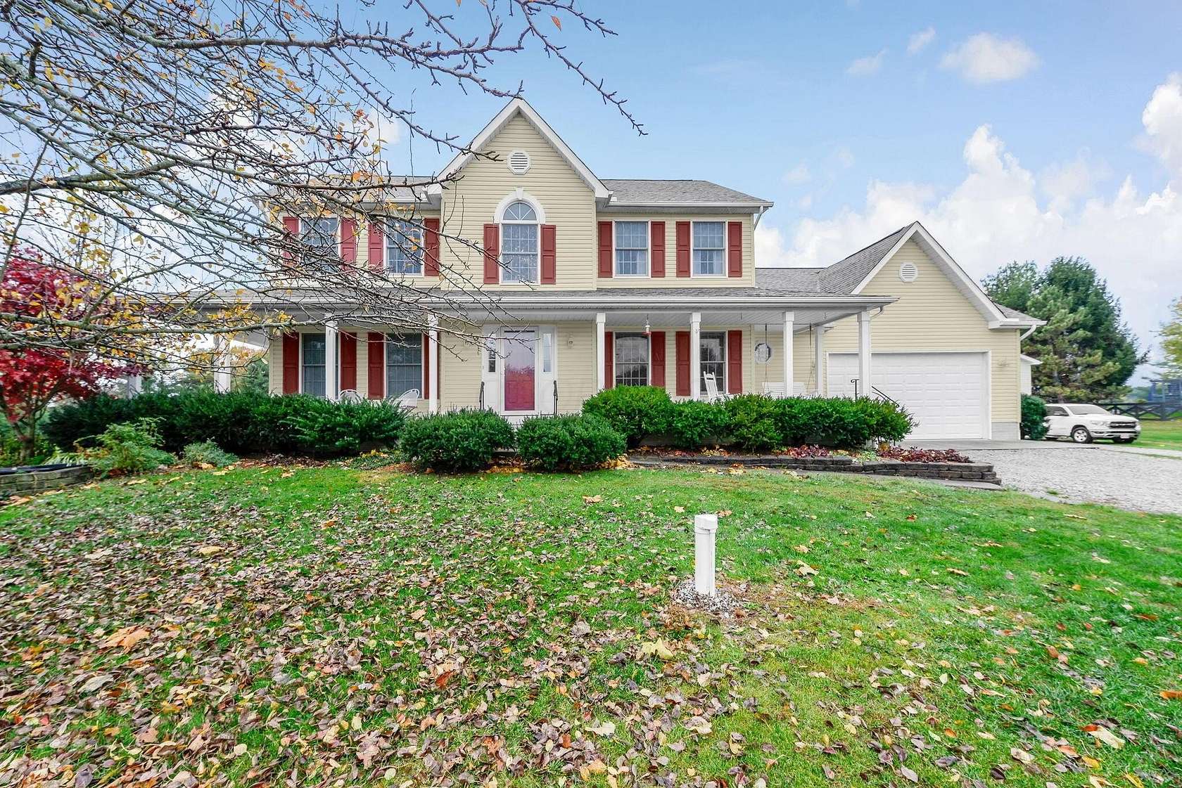 2.65 Acres of Residential Land with Home for Sale in Canal Winchester, Ohio