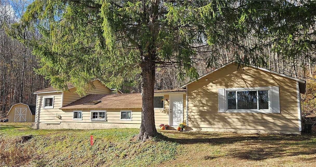 2.68 Acres of Residential Land with Home for Sale in Fleischmanns, New York