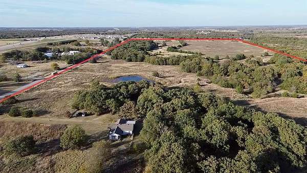 77.4 Acres of Land with Home for Sale in Wynnewood, Oklahoma