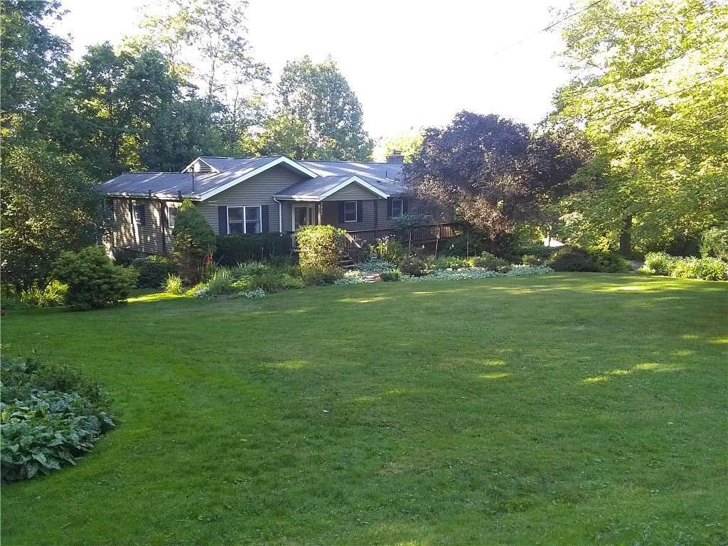 5 Acres of Residential Land with Home for Sale in Murrysville, Pennsylvania