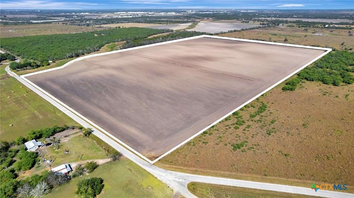 57.5 Acres of Land for Sale in Victoria, Texas
