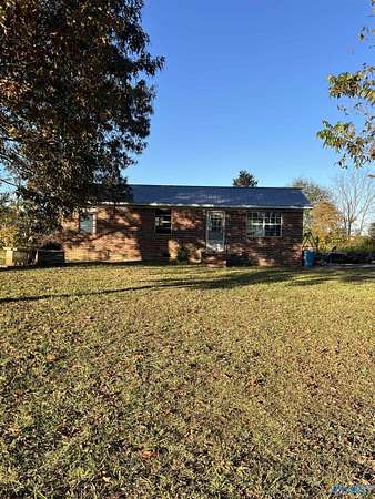 8 Acres of Residential Land with Home for Sale in Boaz, Alabama