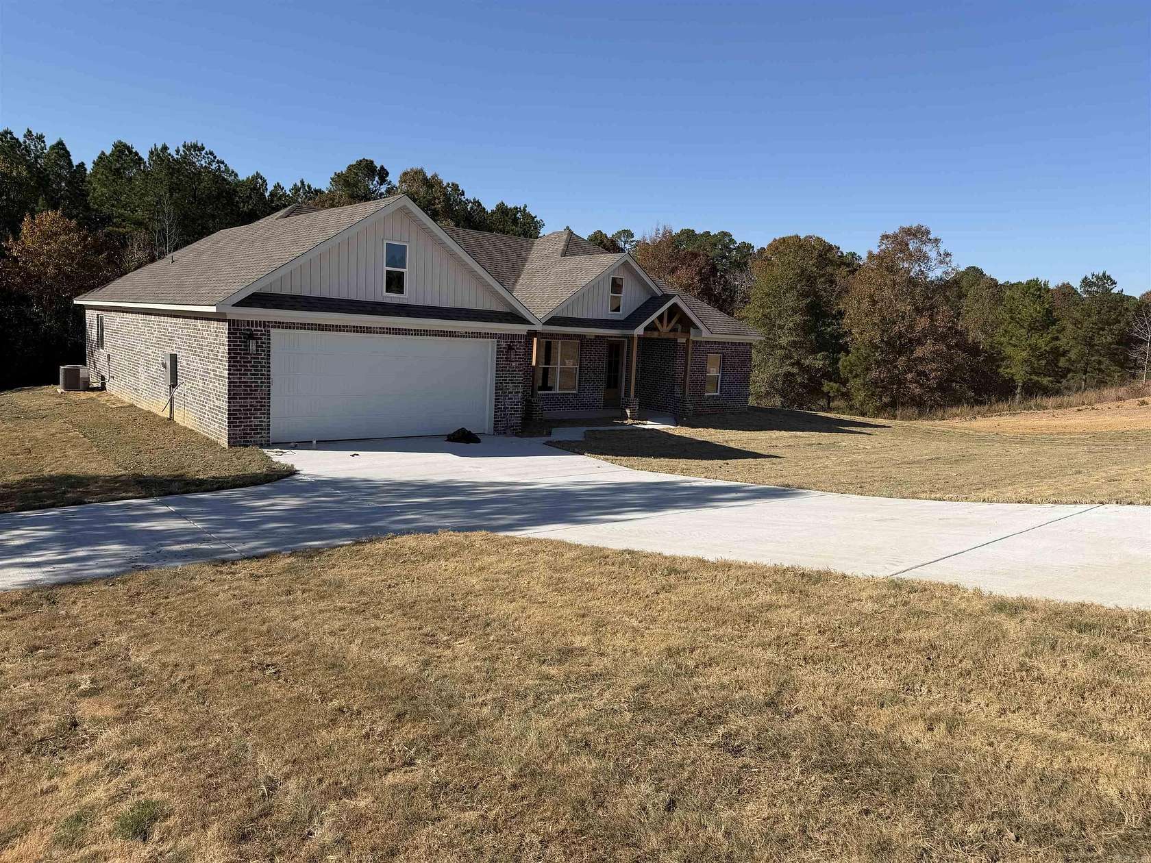 2.83 Acres of Residential Land with Home for Sale in Bauxite, Arkansas