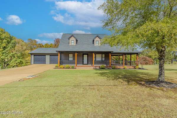 6 Acres of Residential Land with Home for Sale in Lexington, Tennessee