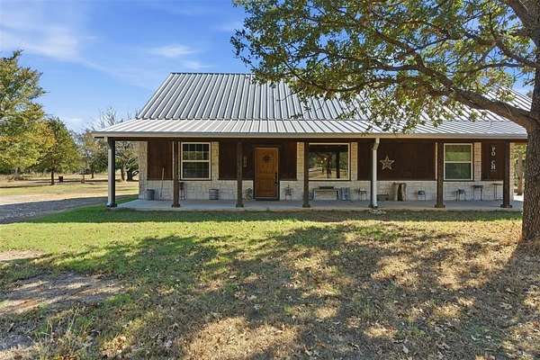 10.7 Acres of Land with Home for Sale in Covington, Texas