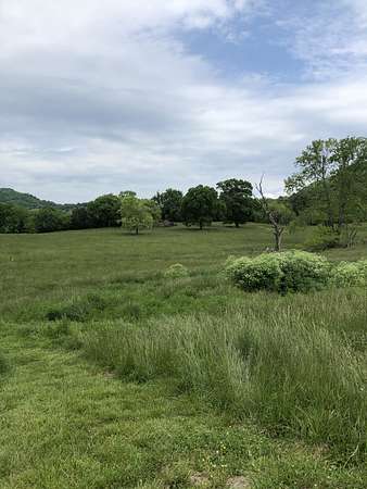 3.49 Acres of Residential Land for Sale in Bethpage, Tennessee