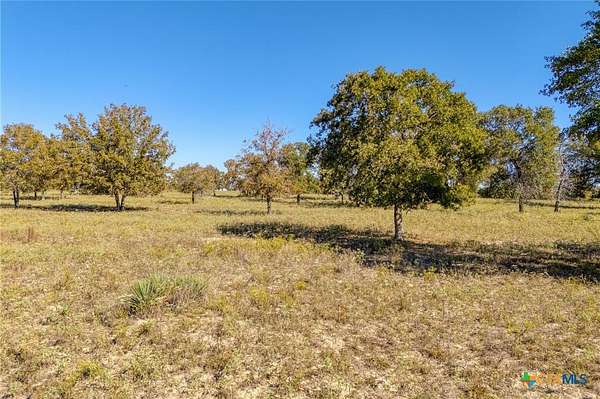5 Acres of Residential Land for Sale in Luling, Texas