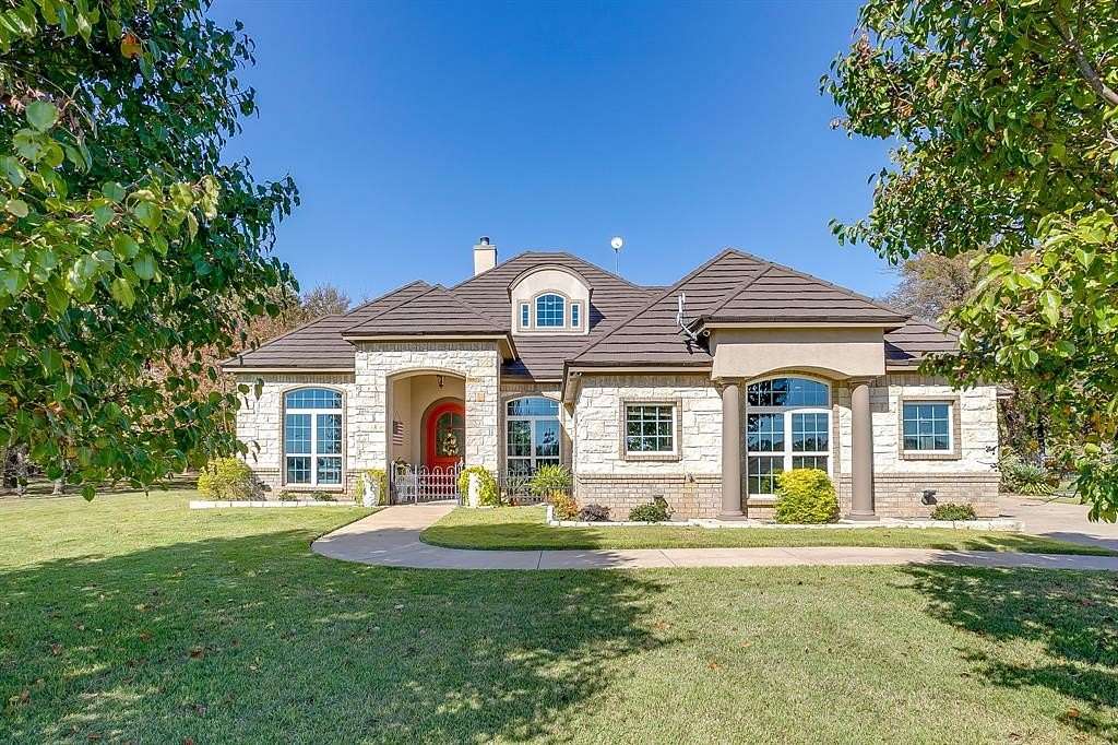 22.6 Acres of Land with Home for Sale in Cleburne, Texas