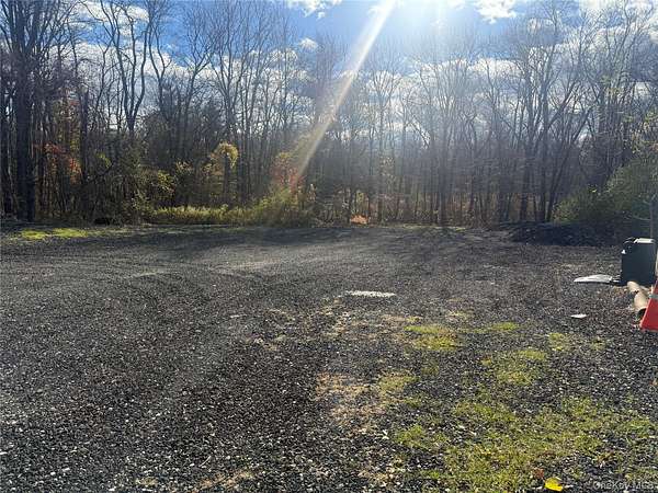 3 Acres of Commercial Land for Lease in Mahopac, New York