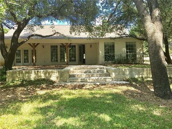 2.5 Acres of Residential Land with Home for Lease in Granbury, Texas