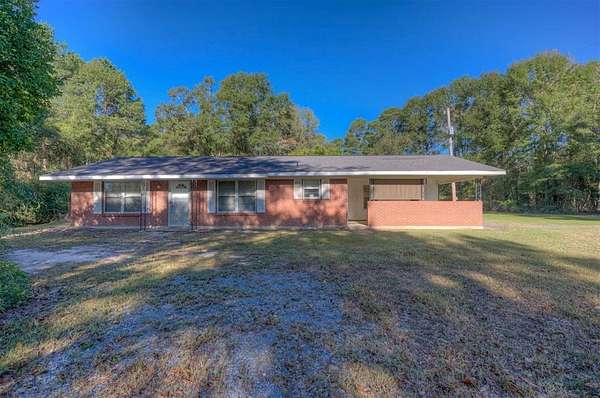 4 Acres of Residential Land with Home for Sale in Coushatta, Louisiana