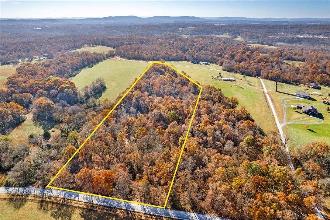 8 Acres of Residential Land for Sale in Fayetteville, Arkansas