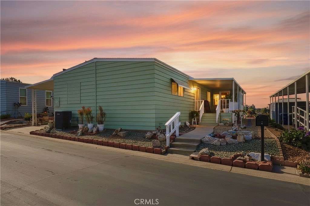 14.7 Acres of Land with Home for Sale in San Marcos, California