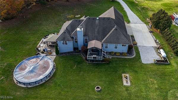 2.58 Acres of Residential Land with Home for Sale in Grafton, Ohio