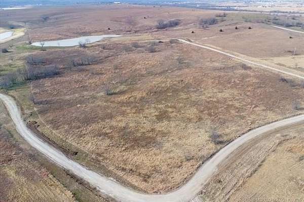 6 Acres of Residential Land for Sale in Skiatook, Oklahoma