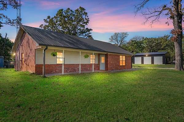 9 Acres of Land with Home for Sale in Van, Texas