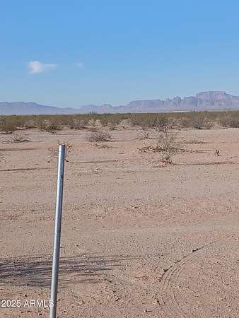 1.5 Acres of Land for Sale in Tonopah, Arizona