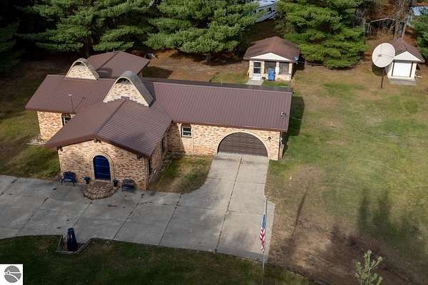 3 Acres of Land with Home for Sale in Harrison, Michigan