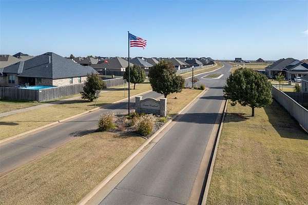 2.76 Acres of Residential Land for Sale in Piedmont, Oklahoma